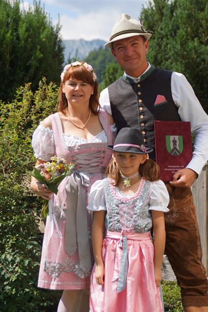 Jacqueline und Jens Schindler mit Tochter Matilda am 14. Juli 2018